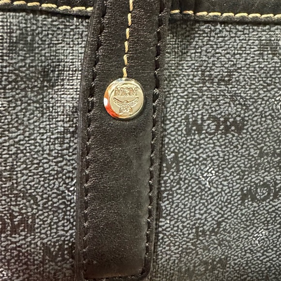 MCM Black Shopper Bag with Sturdy Leather Handles - Picture 4 of 14